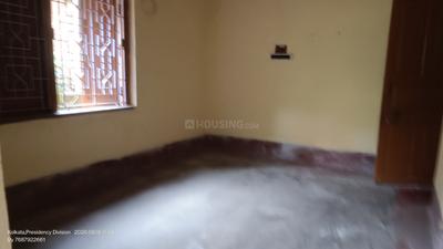 Bedroom Image of 750 Sq.ft 2 BHK Independent House for rent in Paschim Putiary Kolkata for Rs. 8000