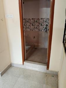 Bathroom Image of 900 Sq.ft 2 BHK Apartment / Flat for rent in Sanath Nagar Hyderabad for Rs. 20000