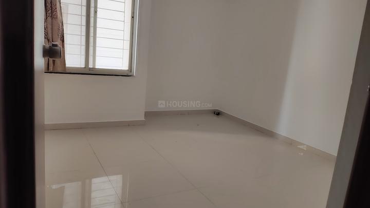 Majestique Manhattan E F Main Image 1