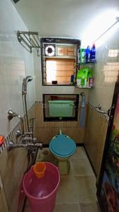 Bathroom Image of 565 Sq.ft 1 BHK Apartment / Flat for sale in Ratanmani Tower, Dadar East Mumbai for Rs. 19500000
