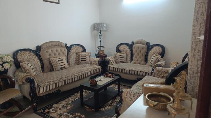 V K Comfort Lush Green Living Room 1