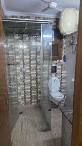 Bathroom Image of 1350 Sq.ft 3 BHK Apartment / Flat for sale in Madhur Apartment, Paschim Vihar New Delhi for Rs. 14000000