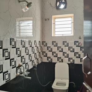 Image of 2000 Sq.ft 3 BHK Independent House for rent in Palavakkam, Sholinganallur, Chennai for Rs. 35000