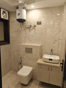 Bathroom Image of 850 Sq.ft 2 BHK Apartment / Flat for sale in Sultanpur New Delhi for Rs. 5900000