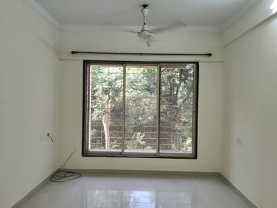 Living Room Image of 550 Sq.ft 1.5 BHK Apartment / Flat for sale in Mulund East Mumbai for Rs. 10500000
