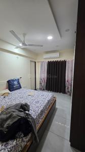 Bedroom Image of 1800 Sq.ft 3 BHK Apartment / Flat for sale in Shiv Sadhna Skywalk Manglaam, Chandkheda Ahmedabad for Rs. 8000000