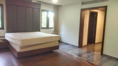 Bedroom Image of 6000 Sq.ft 5 BHK Independent House for sale in Uthandi Chennai for Rs. 160000000