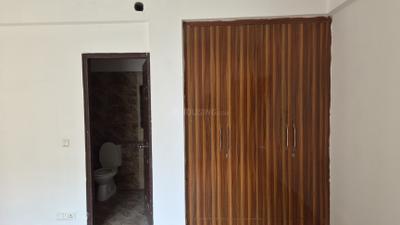 Bedroom Image of 1261 Sq.ft 3 BHK Apartment / Flat for rent in Prateek Grand City, Siddharth Vihar Ghaziabad for Rs. 33000