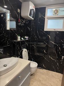Bathroom Image of 2200 Sq.ft 3 BHK Builder Floor for rent in New Friends Colony New Delhi for Rs. 175000