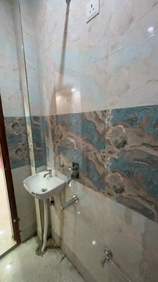 Bathroom Image of 500 Sq.ft 2 BHK Apartment / Flat for sale in Sector 4 Rohini New Delhi for Rs. 2800000