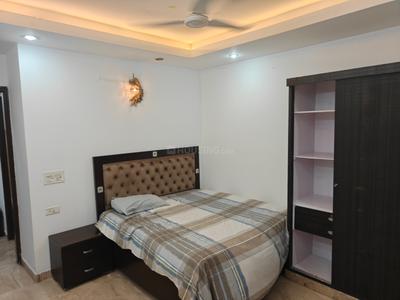 Bedroom Image of 1950 Sq.ft 3 BHK Builder Floor for rent in Model Town New Delhi for Rs. 100000