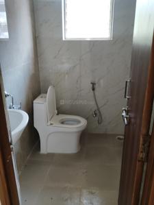 Bathroom Image of 1500 Sq.ft 3 BHK Independent House for rent in The Golden Town Phase 3, Karmeta Jabalpur for Rs. 20000