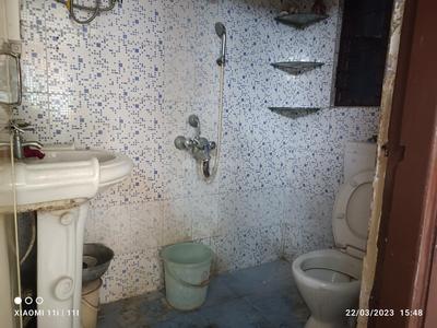 Bathroom Image of 880 Sq.ft 2 BHK Builder Floor for sale in Jadavpur Kolkata for Rs. 5000000