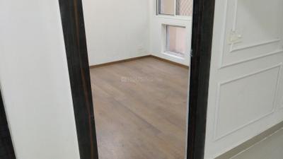 Bedroom Image of 1350 Sq.ft 3 BHK Apartment / Flat for rent in Jaypee Kosmos, Sector 134 Noida for Rs. 28000