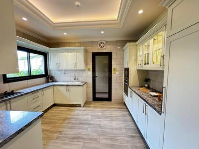 Kitchen Image of 2500 Sq.ft 4 BHK Apartment / Flat for sale in Ollur Thrissur for Rs. 28000000