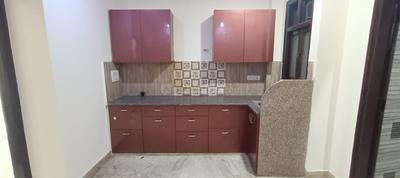 Kitchen Image of 750 Sq.ft 2 BHK Builder Floor for rent in Preet Vihar New Delhi for Rs. 16500