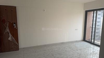 Image of 1250 Sq.ft 2 BHK Apartment / Flat for rent in Shreeji Skyline 2, New Maninagar, Ahmedabad for Rs. 14000