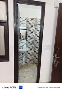 Bathroom Image of 670 Sq.ft 2 BHK Builder Floor for sale in Patel Nagar New Delhi for Rs. 6000000