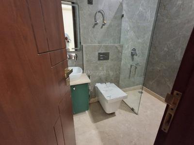 Bathroom Image of 900 Sq.ft 2 BHK Apartment / Flat for sale in Krishi Apartments, Vikaspuri New Delhi for Rs. 14800000