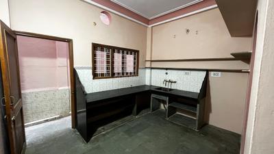 Kitchen Image of 1250 Sq.ft 2 BHK Builder Floor for rent in Sangam Nagar Indore for Rs. 15000