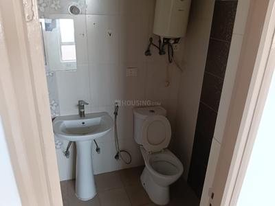 Image of 1295 Sq.ft 3 BHK Apartment / Flat for rent in Supertech Cape Town, Sector 74, Noida for Rs. 32000