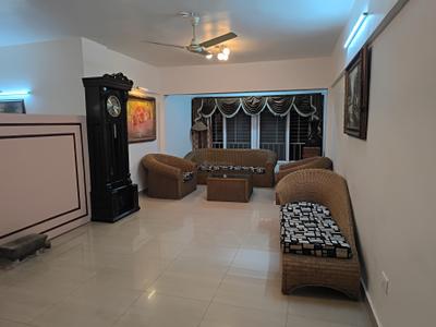 Living Room Image of 2100 Sq.ft 3 BHK Apartment / Flat for rent in Mittal Towers, Sivanchetti Gardens Bengaluru for Rs. 115000