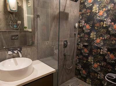 Bathroom Image of 2195 Sq.ft 4 BHK Apartment / Flat for rent in Tajganj Agra for Rs. 45000