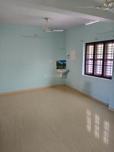 Living Room Image of 950 Sq.ft 2 BHK Builder Floor for rent in Mannammoola Thiruvananthapuram for Rs. 10500