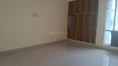 Bedroom Image of 1300 Sq.ft 3 BHK Apartment / Flat for rent in Bathal apartment, Patparganj New Delhi for Rs. 35500