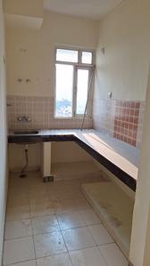 Kitchen Image of 700 Sq.ft 2 BHK Apartment / Flat for rent in Shree Vardhman Mantra, Sector 67 Gurgaon for Rs. 18000