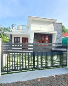Image of 900 Sq.ft 3 BHK Independent House for sale in Panayikulam, Kochi for Rs. 4500000
