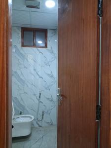 Common Bathroom Image of 1550 Sq.ft 3 BHK Apartment / Flat for sale in Sector 104 Noida for Rs. 6995000