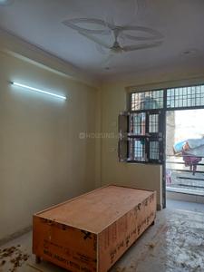 Bedroom Image of 800 Sq.ft 2 BHK Builder Floor for rent in Sector 12 Noida for Rs. 26000
