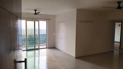 Living Room Image of 2275 Sq.ft 3 BHK Apartment / Flat for rent in Sunworld Arista, Sector 168 Noida for Rs. 47000