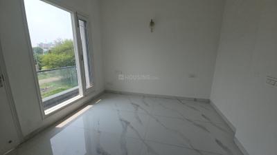 Bedroom Image of 2200 Sq.ft 6 BHK Independent House for sale in JLPL Industrial Area Mohali for Rs. 24000000