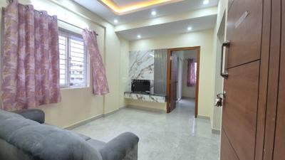 Living Room Image of 725 Sq.ft 1 BHK Apartment / Flat for rent in Singasandra Bengaluru for Rs. 30000