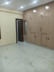 Bedroom Image of 2500 Sq.ft 3 BHK Builder Floor for rent in Sector 23 Noida for Rs. 62000