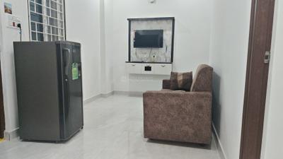 Living Room Image of 680 Sq.ft 1 BHK Apartment / Flat for rent in Kondapur Hyderabad for Rs. 25500