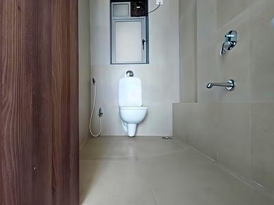 Bathroom Image of 620 Sq.ft 1 BHK Apartment / Flat for sale in Runwal Eirene, Thane West Thane for Rs. 8000000