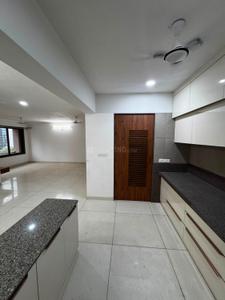 Kitchen Image of 2695 Sq.ft 3 BHK Apartment / Flat for rent in Shivalik Green View, Shantigram Ahmedabad for Rs. 65000