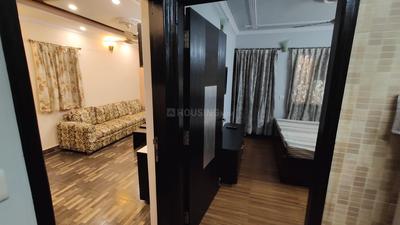 Bathroom Image of 650 Sq.ft 1 BHK Builder Floor for rent in Chittaranjan Park New Delhi for Rs. 35000