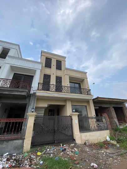 Sunny Enclave Main Image 1