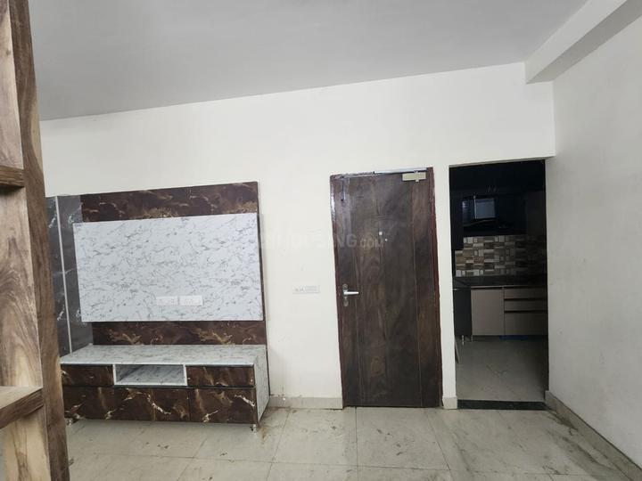 Alpha International City Bedroom 1