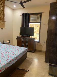 Bedroom Image of 1200 Sq.ft 3 BHK Independent House for sale in Malka Ganj New Delhi for Rs. 25000000