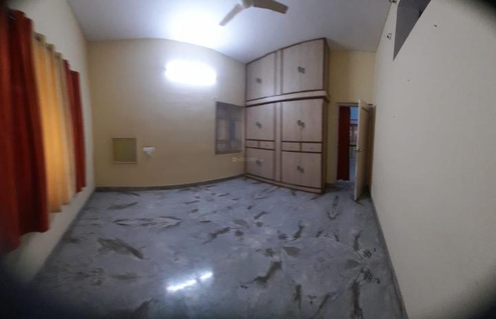 Radhika Nagar Bedroom 1