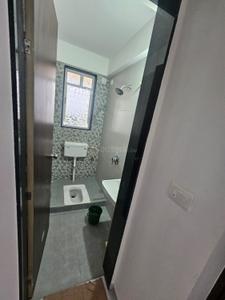 Bathroom Image of 750 Sq.ft 1 BHK Apartment / Flat for rent in Old Sangvi Pune for Rs. 20000