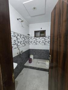 Image of 1021 Sq.ft 3 BHK Builder Floor for sale in Laxmi Nagar, New Delhi for Rs. 11000000
