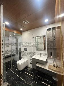 Bathroom Image of 1700 Sq.ft 3 BHK Apartment / Flat for rent in Om Satyam Apartment, Sector 4 Dwarka New Delhi for Rs. 60000