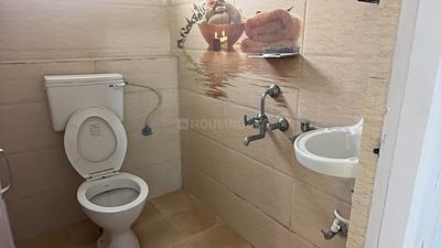 Image of 1300 Sq.ft 2 BHK Apartment / Flat for rent in Hitech City, Hyderabad for Rs. 35000
