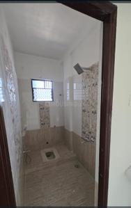 Bathroom Image of 900 Sq.ft 2 BHK Apartment / Flat for sale in Vayusena Nagar Nagpur for Rs. 3600000
